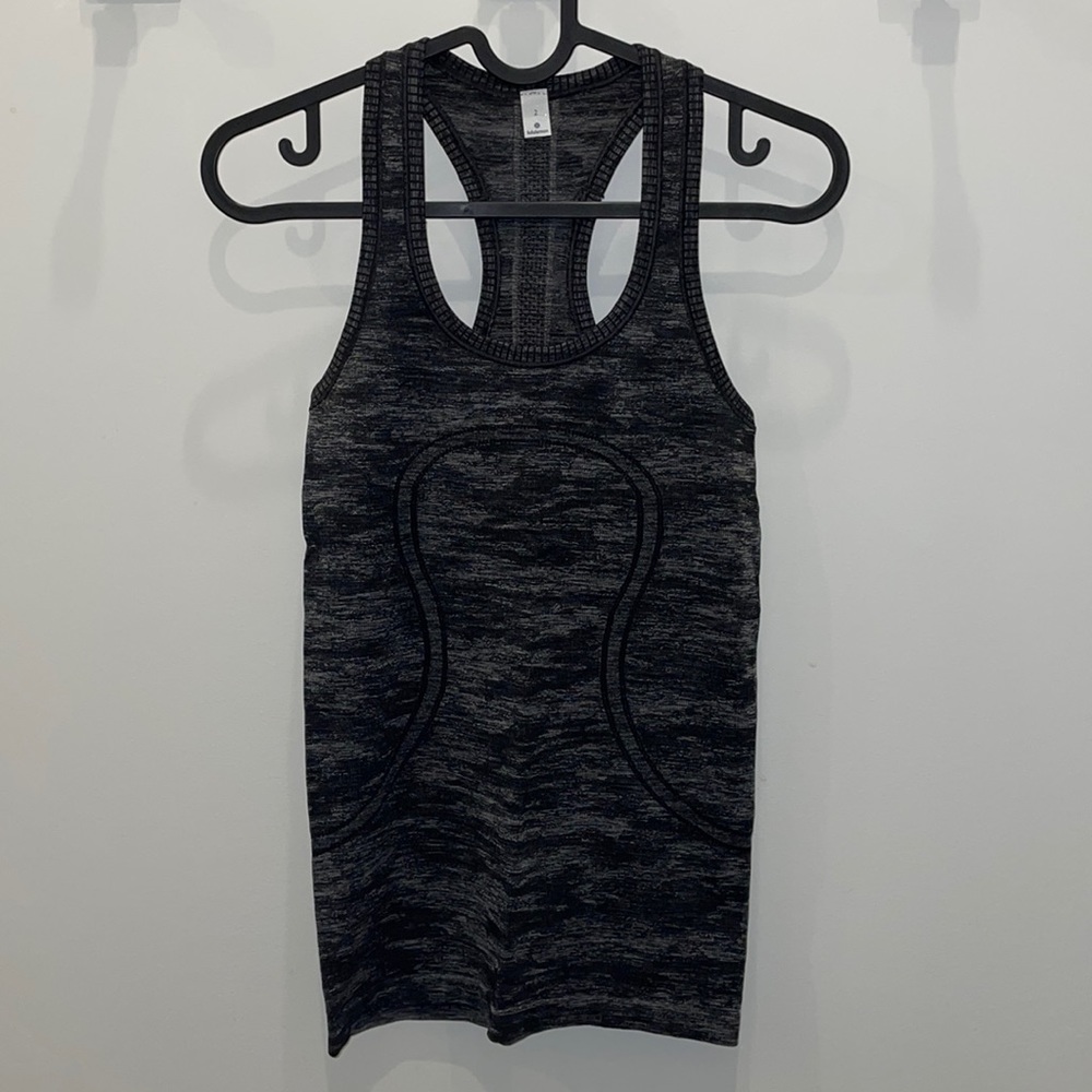 Lululemon charcoal tank